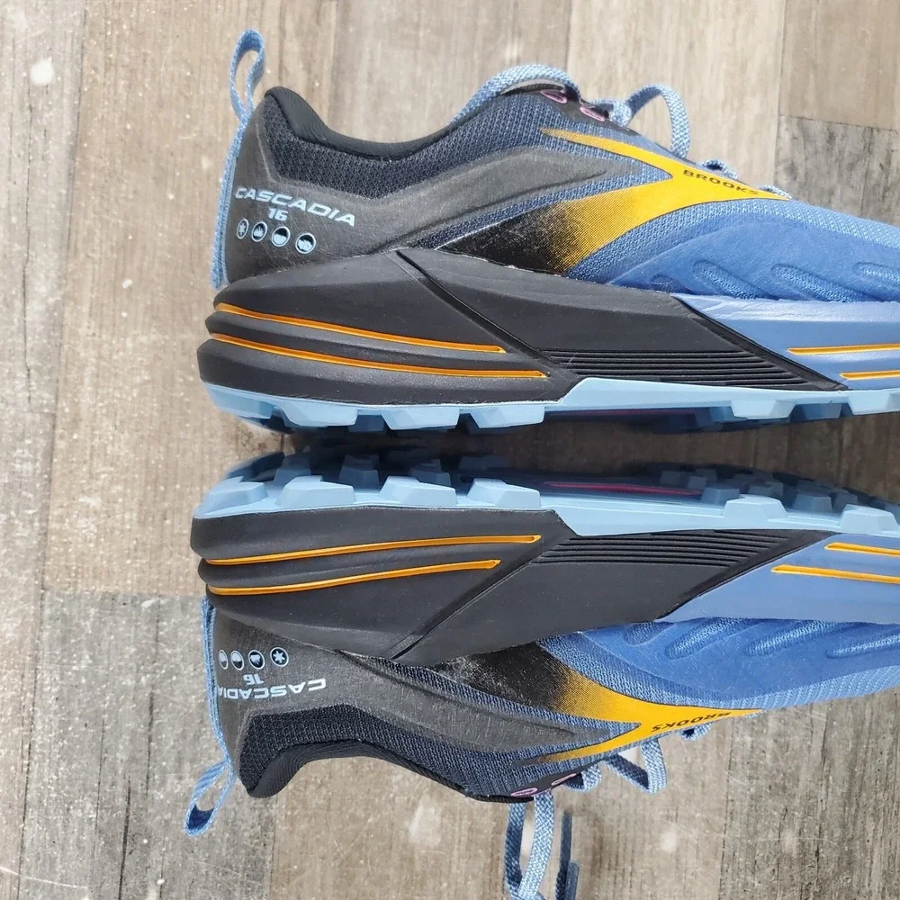 Brooks Cascadia 16 Womens Shoes Sz 11.5 B Running Blue Black Yellow Sneakers